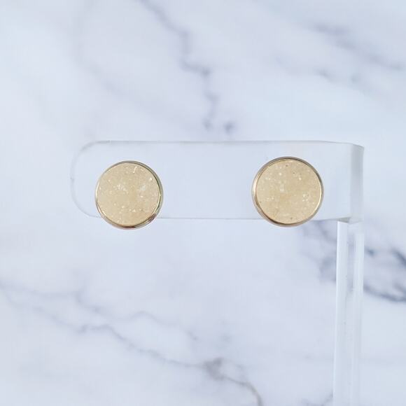 Unknown Jewelry - Pale Yellow & Gold Tone Unusual Stud Earrings 0.5"